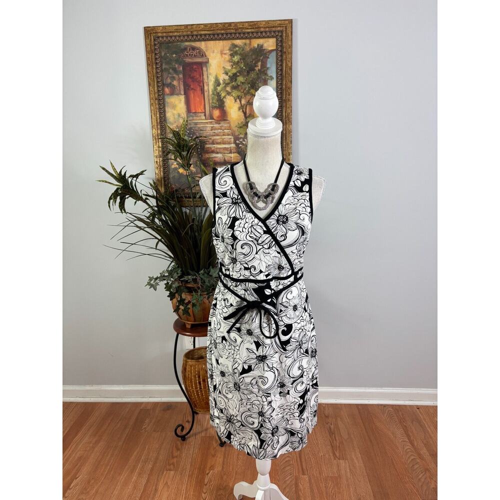 Talbots Dress Women's 6P Black White Knit Floral Sleeveless V Neck Tie Waist